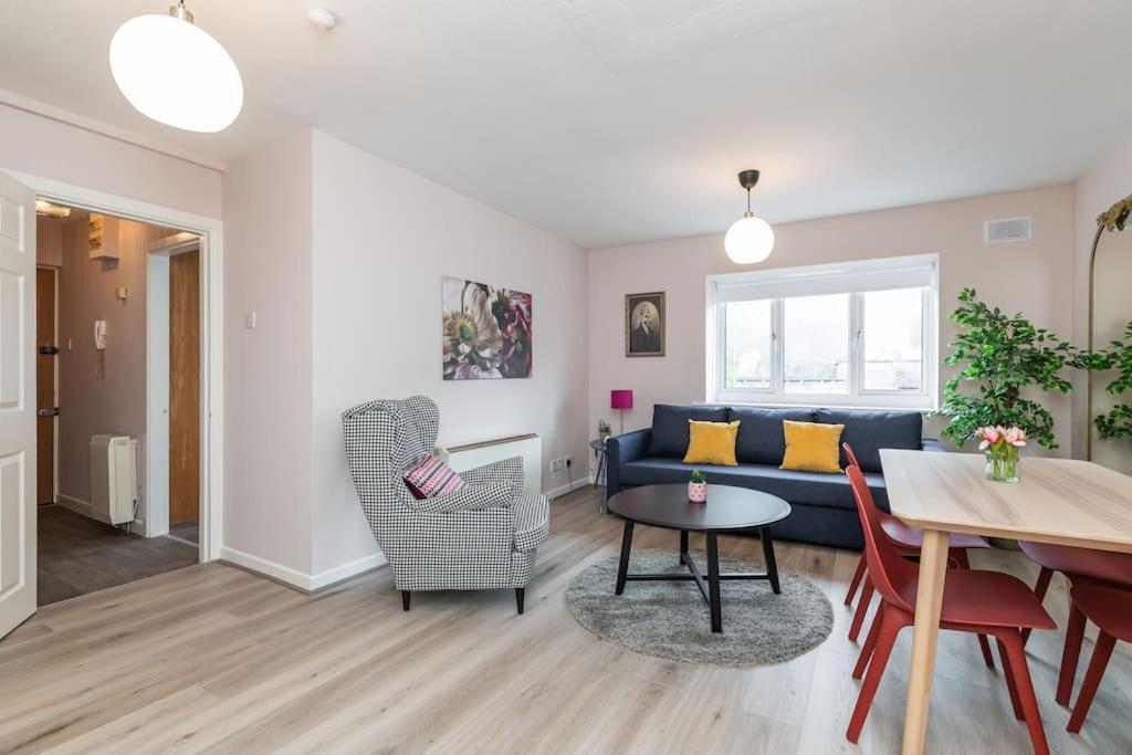 Fully Refurb Drogheda Apt5 2Nd Floor 외부 사진